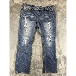 Almost Famous Women Jeans Pearl Button Distressed Frayed size 20 Back Pattern